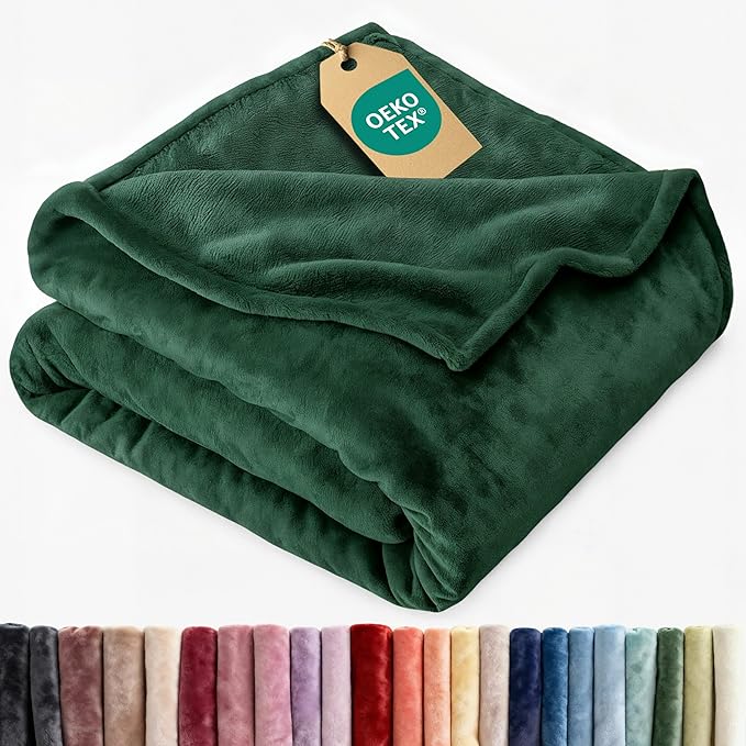 Ultra Soft Fleece Blanket Queen Size - Flannel Fleece Luxury Queen Blanket - Lightweight for Couch Bed Chair - Thick, Warm & Breathable - All Season Cozy Anti-Static Microplush Bedding, Forest Green