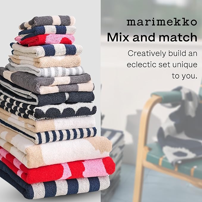 MARIMEKKO Unikko Terry Cotton Hand Towel (Red) – Floral Patterned Hand Towels – 28 in x 20 in