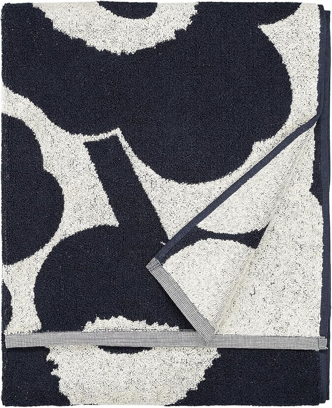 MARIMEKKO Unikko Terry Cotton Bath Towel (Dark Blue) – Floral Patterned Bath Towels – 59 in x 28 in